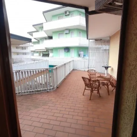 Apartment Large Studio-apartment In Therme