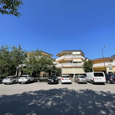 Large In Terme Apartament *